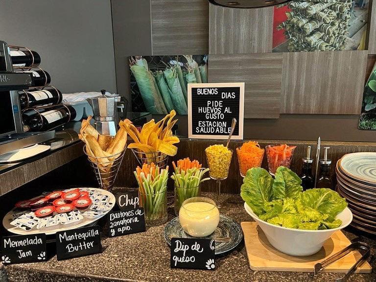 Ghl Hotel Montería Extérieur photo A salad bar at a restaurant in Madrid, Spain