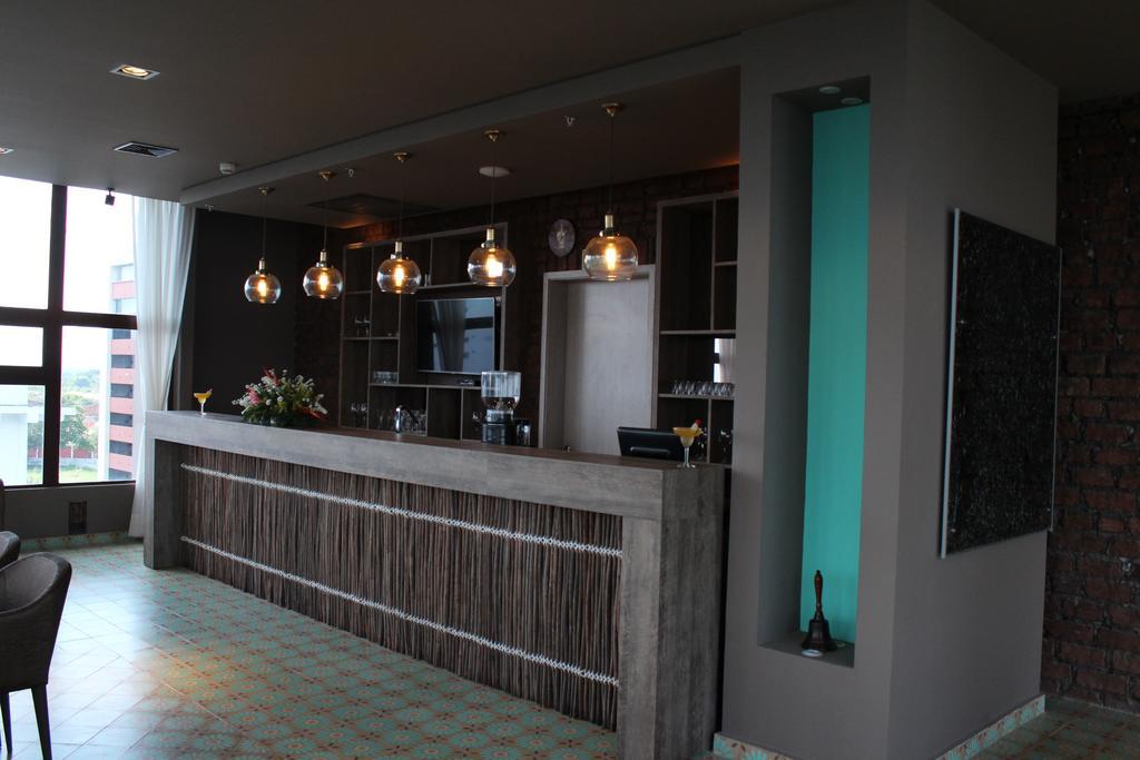 Ghl Hotel Montería Extérieur photo The kitchen at the 100th floor