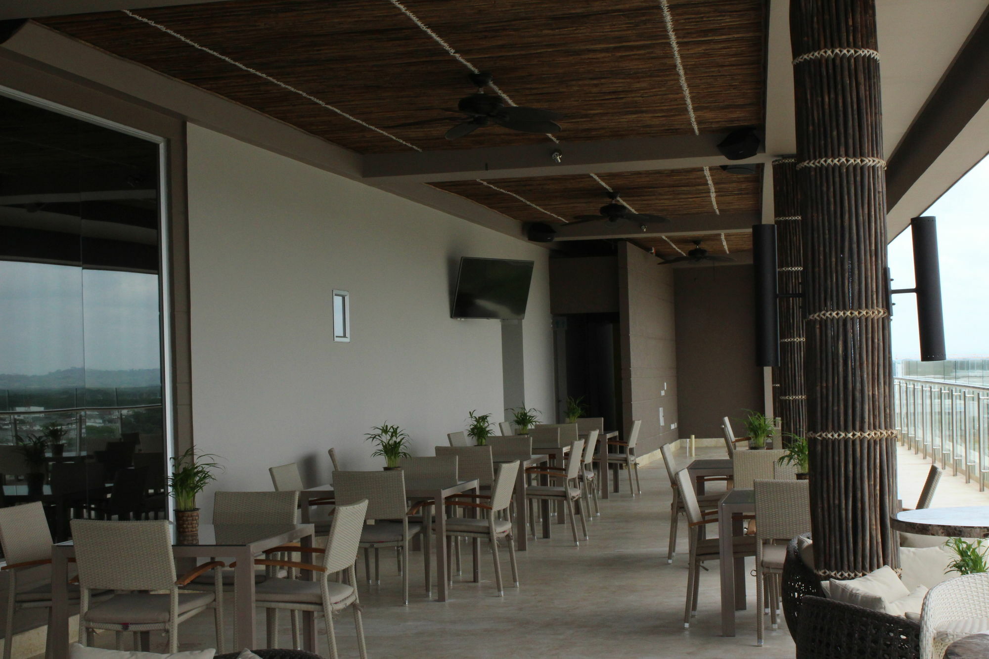 Ghl Hotel Montería Extérieur photo The Sky Bar